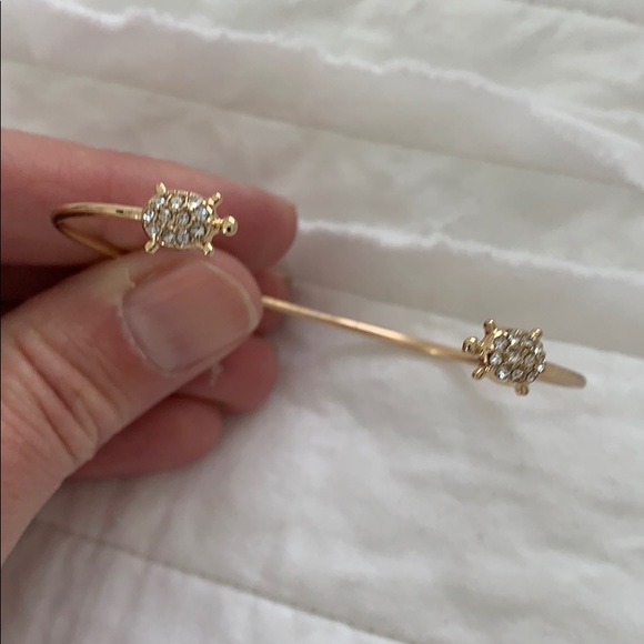 New delicate sea turtle bracelet - Picture 3 of 6